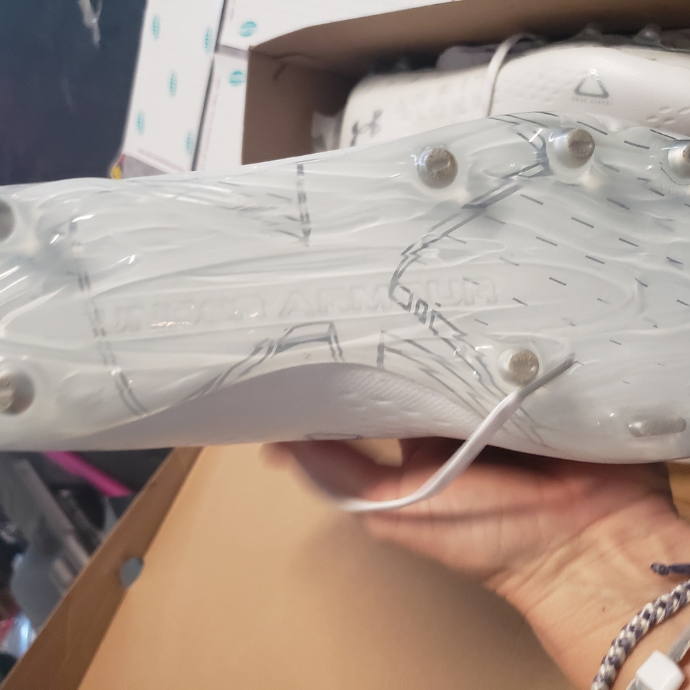 Under Armour White Athletic Shoes Spotlight Lux MC 2.0 - Picture 4 of 4